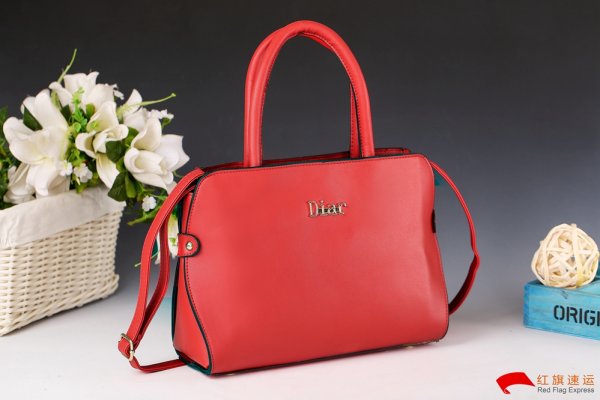 ?疫情期間，從日本買的奢侈品怎么能快速到中國？日本到中國奢侈品直郵公司-紅旗速運(yùn)