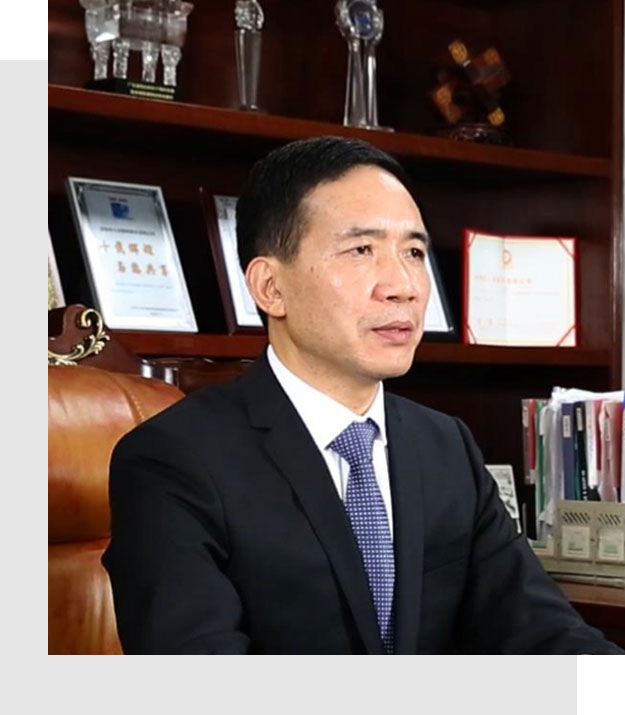 以實(shí)業(yè)謀發(fā)展，以創(chuàng)新迎未來(lái)